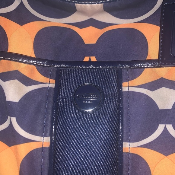 Coach purse - Picture 3 of 7